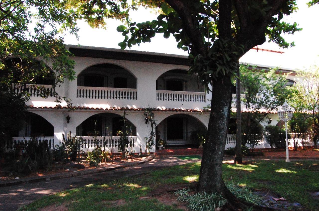 Hotel Bavaria Asuncion Extérieur photo